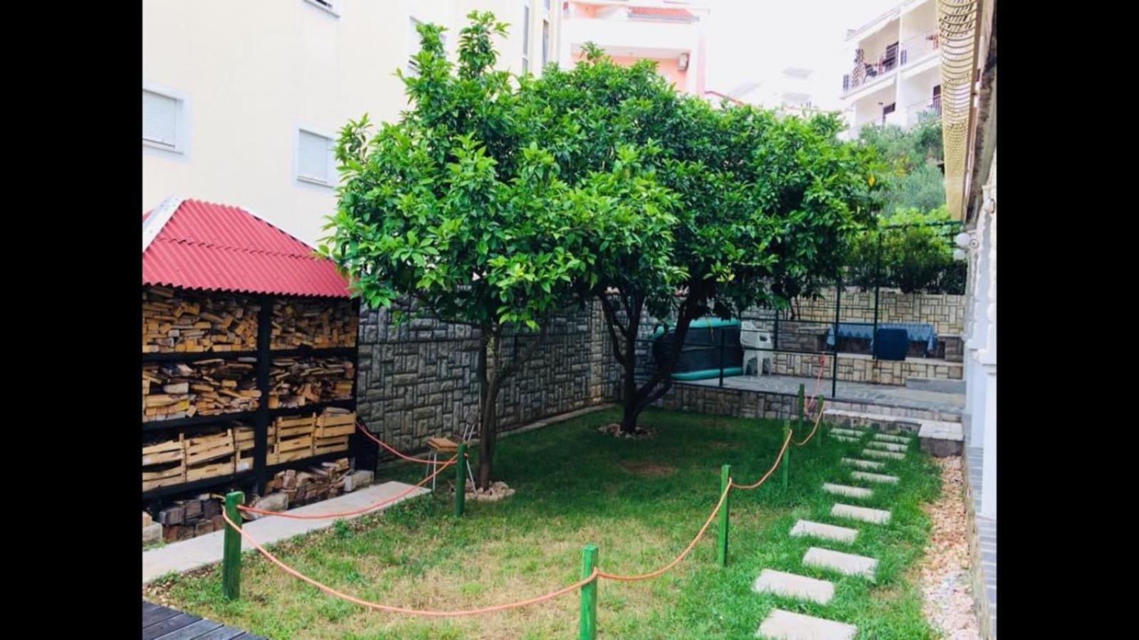 Apartmani Ema Трогир Екстериор снимка