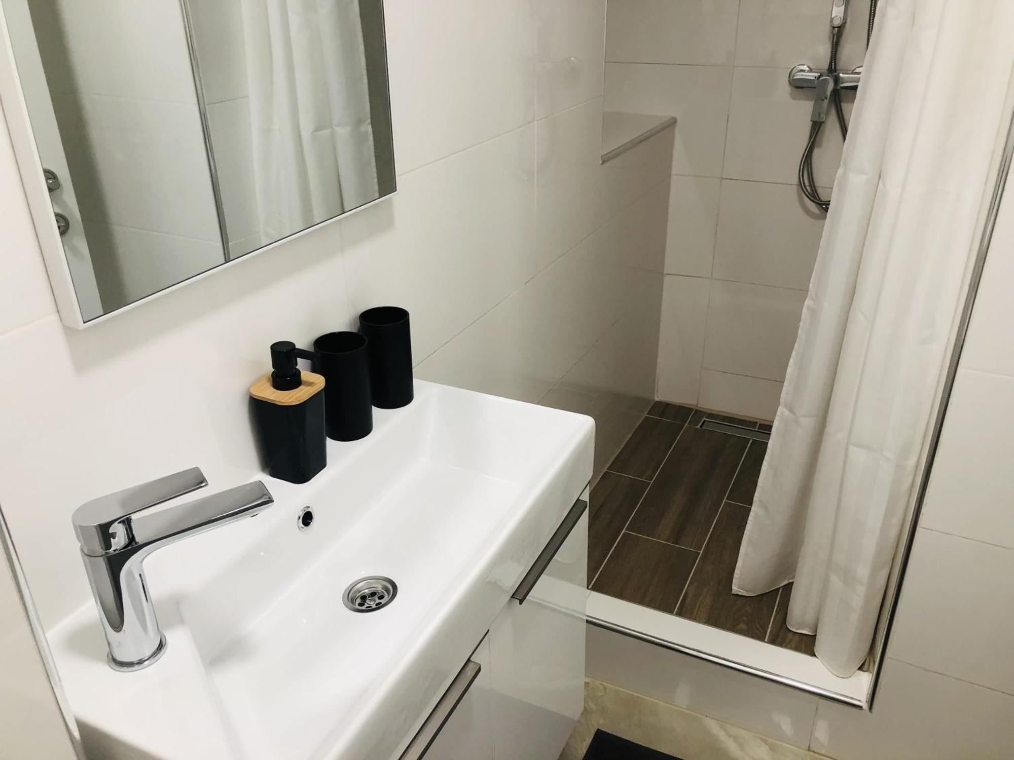 Apartmani Ema Трогир Екстериор снимка