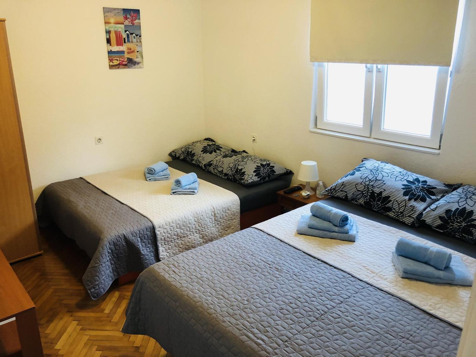 Apartmani Ema Трогир Екстериор снимка