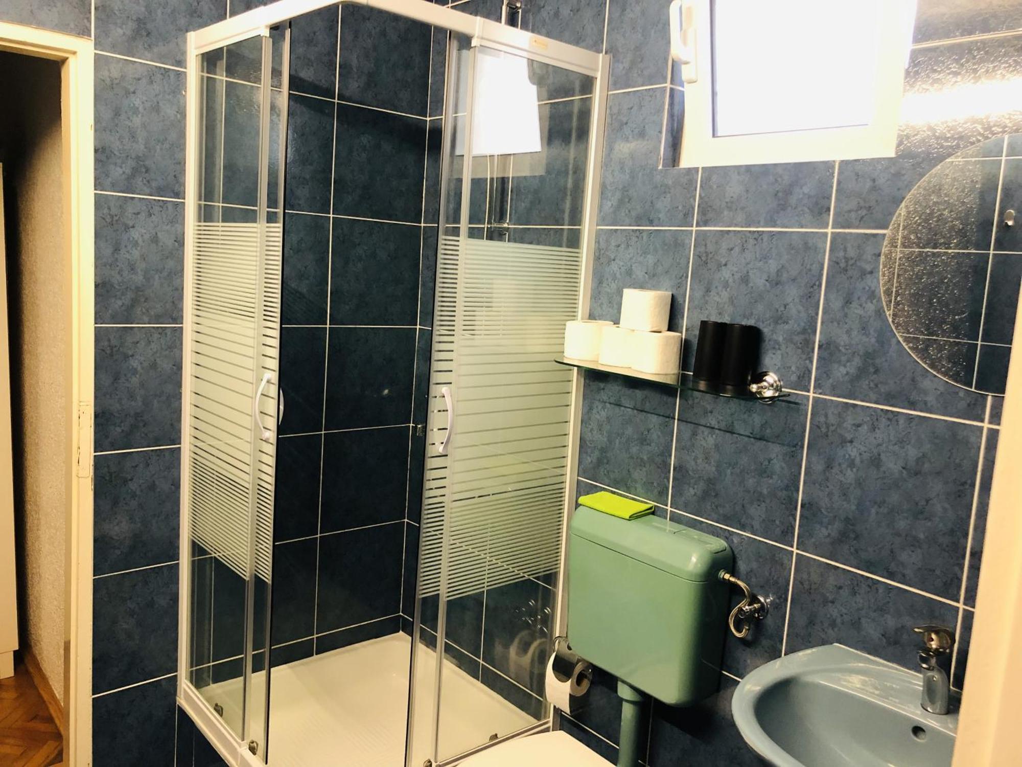 Apartmani Ema Трогир Екстериор снимка